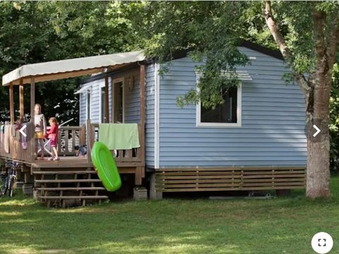 MOBILHOME 4 personnes - Le Chêne (2 chambres) Arrivée Dimanche - BORD RIVIERE - Grande terrasse - TV - Free Wifi*