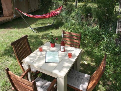 TENTE TOILE ET BOIS 5 personnes - Tente Lodge Safari 35 m² - 2 chambres - 10 m² terrasse couverte