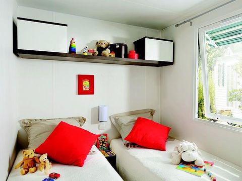 MOBILHOME 6 personnes - Le Platane (3 chambres) BORD RIVIERE - Grande terrasse - TV