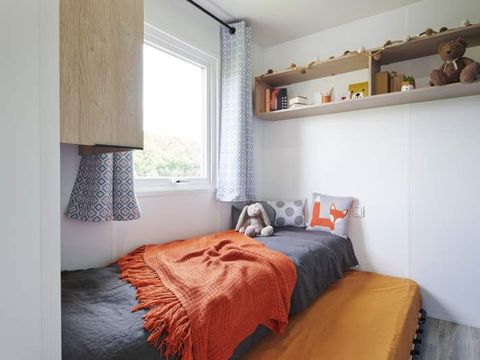 MOBILHOME 4 personnes - L'ACACIA (2 chambres)dernière génération (2023) -terrasse intégrée - TV