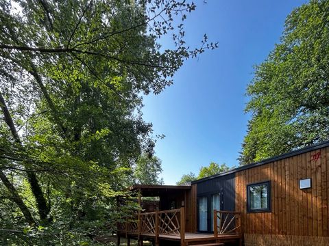 MOBILHOME 4 personnes - Ecrin Vert Premium 32m² (2ch-4pers)+2SDB +terrasse semi-couverte 17m² + LV + CLI
