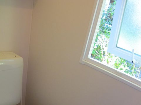 MOBILHOME 5 personnes - Super Mercure 30m² - 2 chambres avec une terrasse couverte