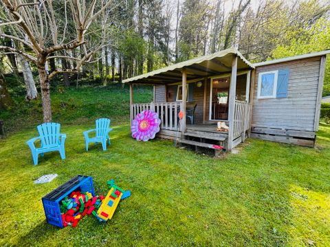 MOBILHOME 5 personnes - Super Mercure 30m² - 2 chambres avec une terrasse couverte