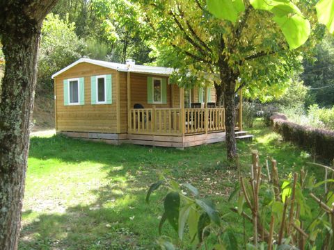 MOBILHOME 5 personnes - Super Mercure 30m² - 2 chambres avec une terrasse couverte