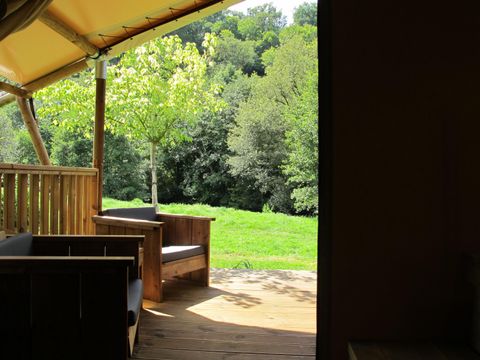 TENTE TOILE ET BOIS 5 personnes - Safari, 2 chambres avec terrasse couverte, 38m²