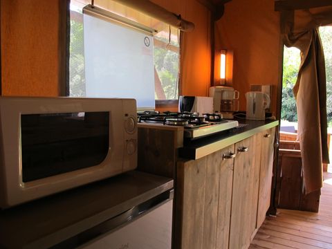 TENTE TOILE ET BOIS 5 personnes - Safari, 2 chambres avec terrasse couverte, 38m²