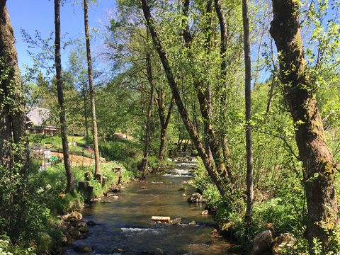 Camping La Vallee - Camping Puy-de-Dôme - Image N°10