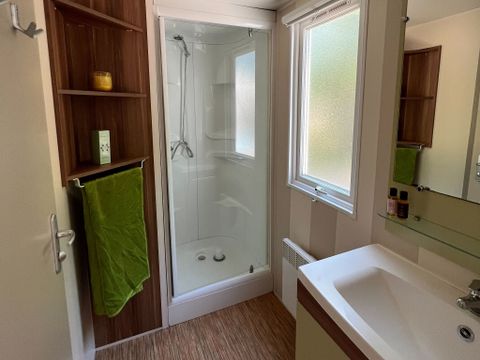 MOBILHOME 5 personnes - Classic XL | 2 Ch. | 4/5 Pers. | Terrasse surélevée non couverte