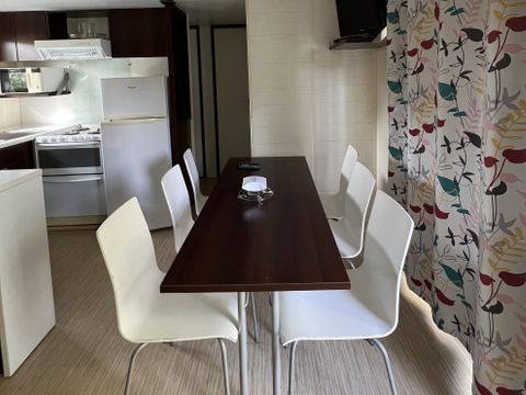 MOBILHOME 6 personnes - Classic XL | 3 Ch. | 6 Pers. | Terrasse surélevée | 2 SDB | TV