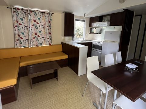MOBILHOME 6 personnes - Classic XL | 3 Ch. | 6 Pers. | Terrasse surélevée | 2 SDB | TV
