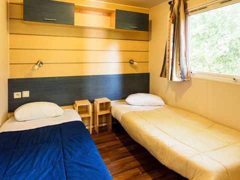 MOBILHOME 3 personnes - Mobil-home | Classic | 2 Ch. | 3 Pers. | Terrasse surélevée non couverte | 1 SDB
