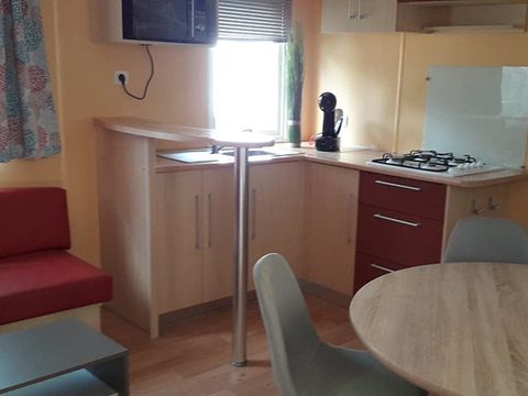 MOBILHOME 6 personnes - Mobilhome Standard 22-28m² - 2 chambres - terrasse couverte + TV* 4/6 pers