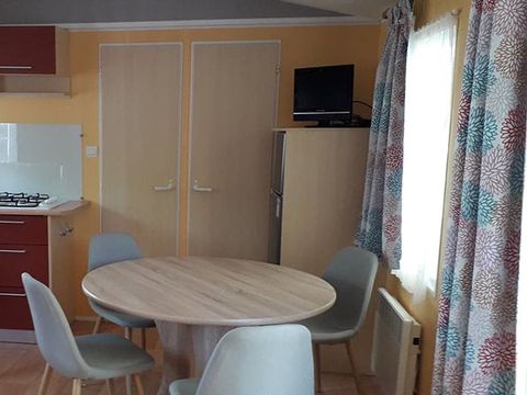 MOBILHOME 6 personnes - Mobilhome Standard 22-28m² - 2 chambres - terrasse couverte + TV* 4/6 pers