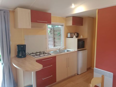 MOBILHOME 6 personnes - Standard 22-28m² - 2 chambres - terrasse couverte + TV*