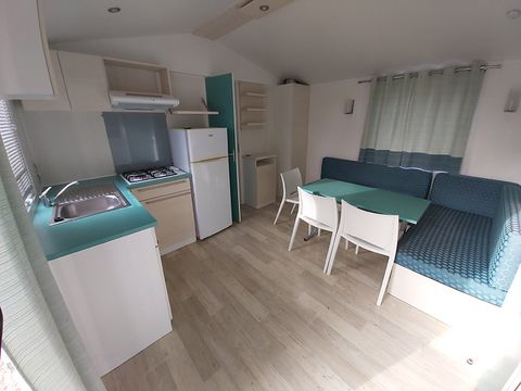 MOBILHOME 6 personnes - Confort 22-28m² - 2 chambres - terrasse couverte + TV*