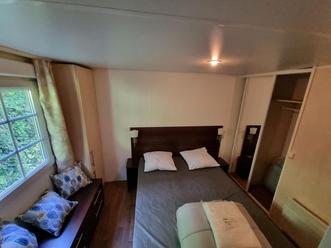 MOBILHOME 6 personnes - Mobilhome Premium 22-28m² - 2 chambres + TV + Terrasse couverte & draps jetables fournis* 4/6 pers