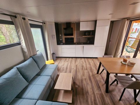 MOBILHOME 8 personnes - Premium 30-40m² - 3 chambres + TV + Terrasse couverte & draps jetables fournis