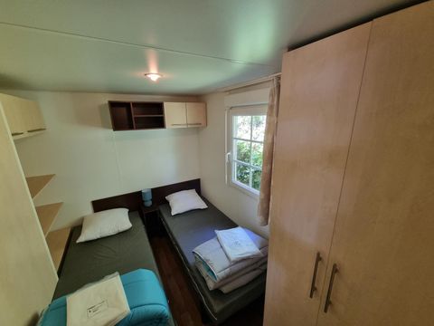 MOBILHOME 6 personnes - Premium 22-28m² - 2 chambres + TV + Terrasse couverte & draps jetables fournis