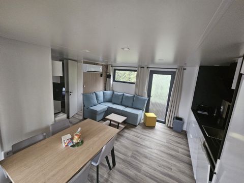 MOBILHOME 8 personnes - Premium 30-40m² - 3 chambres + TV + Terrasse couverte & draps jetables fournis*