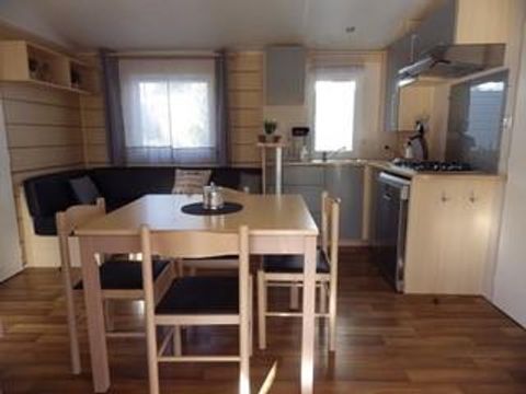 MOBILHOME 8 personnes - Premium 30-40m² - 3 chambres + TV + Terrasse couverte & draps jetables fournis*