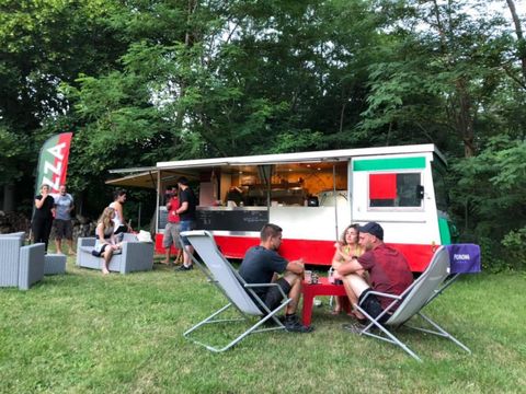 Camping Le Pré - Camping Puy-de-Dôme - Image N°4