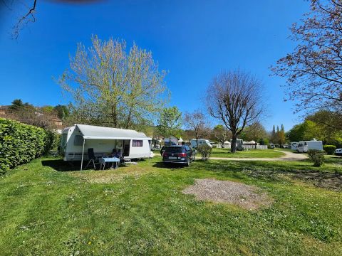 Camping Les Bords Du Guiers - Camping Savoie - Image N°5