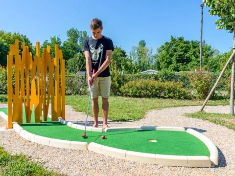 Camping Les Bords Du Guiers - Camping Savoie - Image N°11