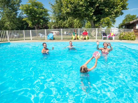 Camping Les Bords Du Guiers - Camping Savoie - Image N°14