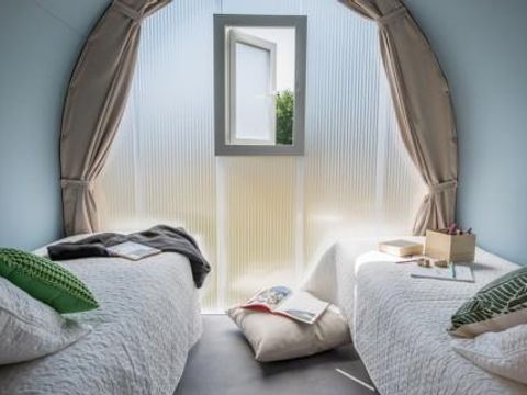 HÉBERGEMENT INSOLITE 4 personnes - Tente Confort 2 chambres