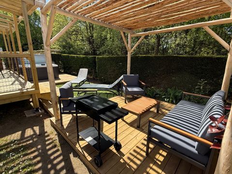 MOBILHOME 4 personnes - Luxe SPA climatisé - 2 chambres - 2 salles de bain - 2 WC (année 2025)