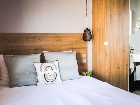 MOBILHOME 4 personnes - Luxe SPA climatisé - 2 chambres - 2 salles de bain - 2 WC (année 2025)