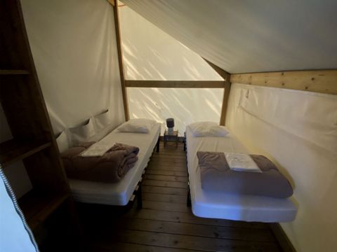 Tente en toile et en bois 4 personnes - Lodge tente - sans sanitaire