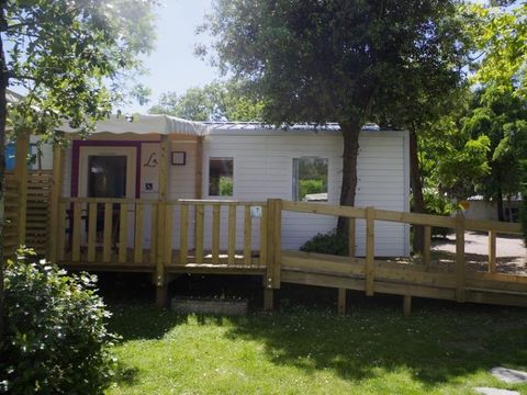 MOBILHOME 4 personnes - PMR (arrivée le dimanche)