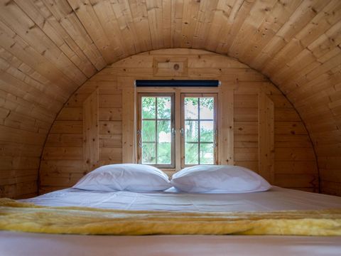 HÉBERGEMENT INSOLITE 2 personnes - Barrel 1 chambre