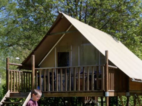 Tente en toile et en bois 4 personnes - (sans sanitaires)