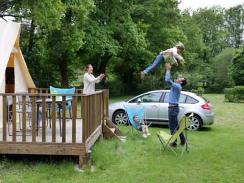 HÉBERGEMENT INSOLITE 4 personnes - (sans sanitaires)