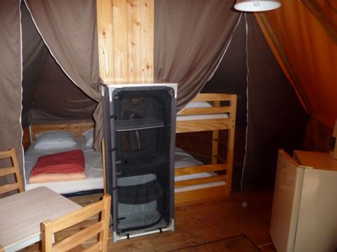 Insolite 4 personnes - (sans sanitaires)