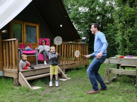 Tente en toile et en bois 6 personnes - Lodge 4 saisons