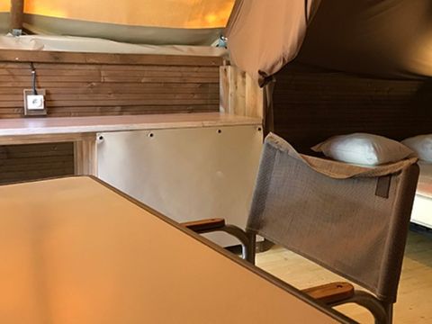 Tente en toile et en bois 2 personnes - PMR (sans sanitaires)
