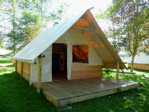 Tente en toile et en bois 2 personnes - (sans sanitaires)