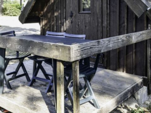 HÉBERGEMENT INSOLITE 2 personnes - CABANE 2 pers - accès PMR