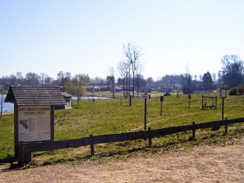Camping L'Etang Philippe - Camping Puy-de-Dôme - Image N°4