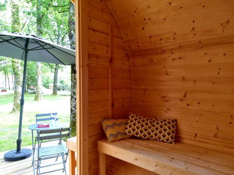 Tente en toile et en bois 2 personnes - Tonneau 2 personnes