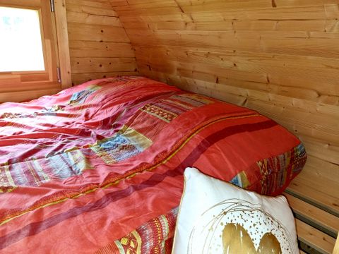 Tente en toile et en bois 2 personnes - Tonneau 2 personnes