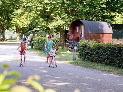 Unique 4 personnes - Roulottes du Val de Saône ( 2 adultes + 2 enfants)