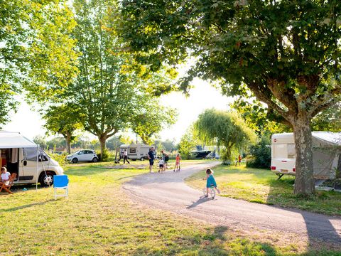 HÉBERGEMENT INSOLITE 6 personnes - Cabatente