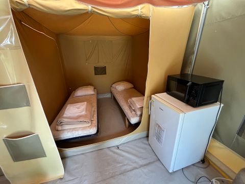 BUNGALOW TOILÉ 4 personnes - Tente équipée nature