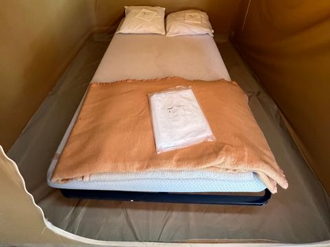 BUNGALOW TOILÉ 4 personnes - Tente équipée nature