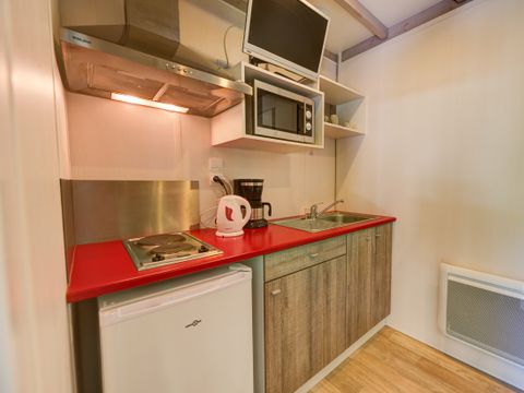 CHALET 2 personnes - CONFORT 24 m² (1 chambre) dont terrasse couverte 8m²