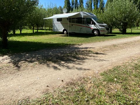 Emplacement - CAMPING